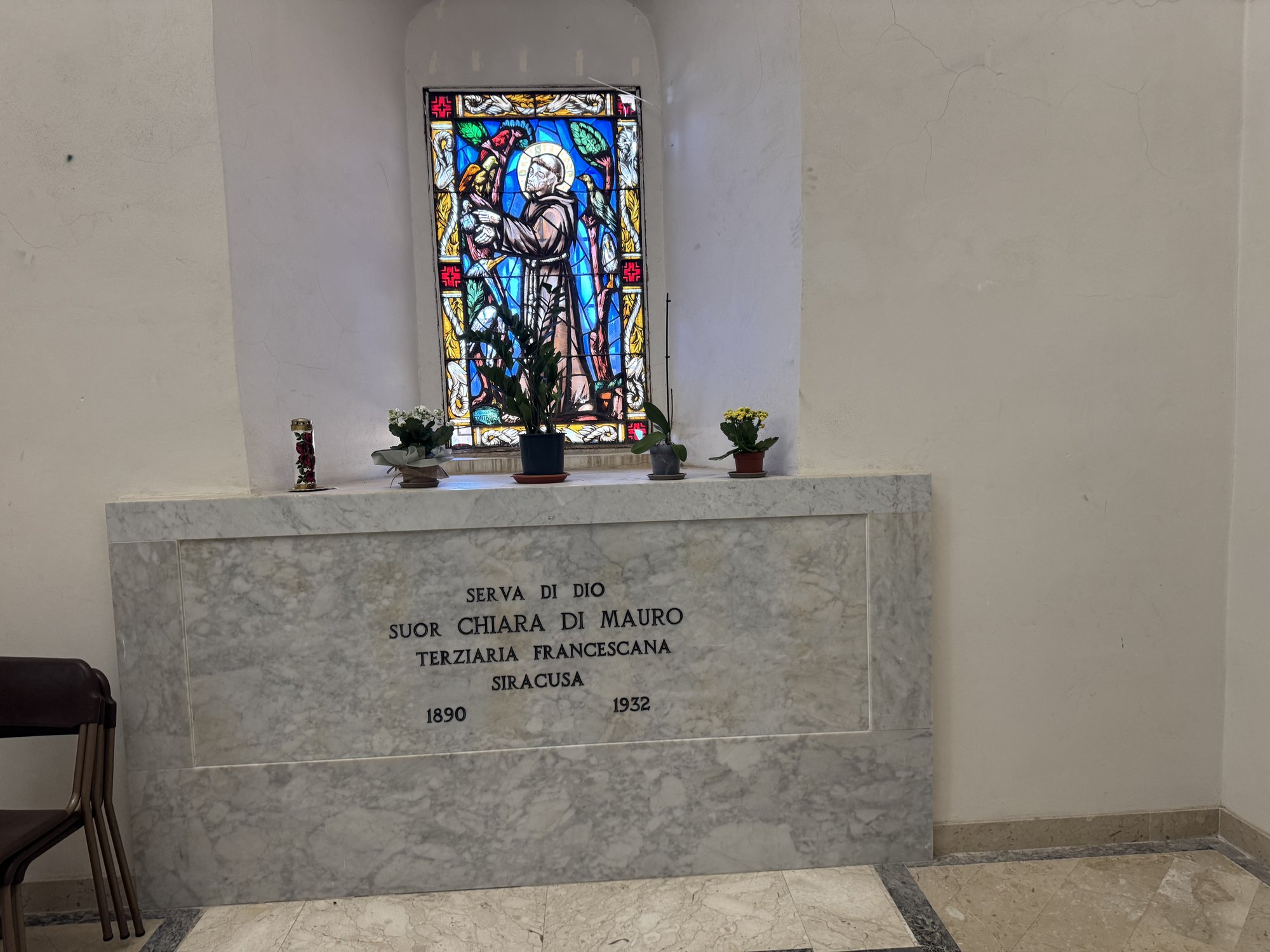 La tomba di Suor Chiara di Mauro