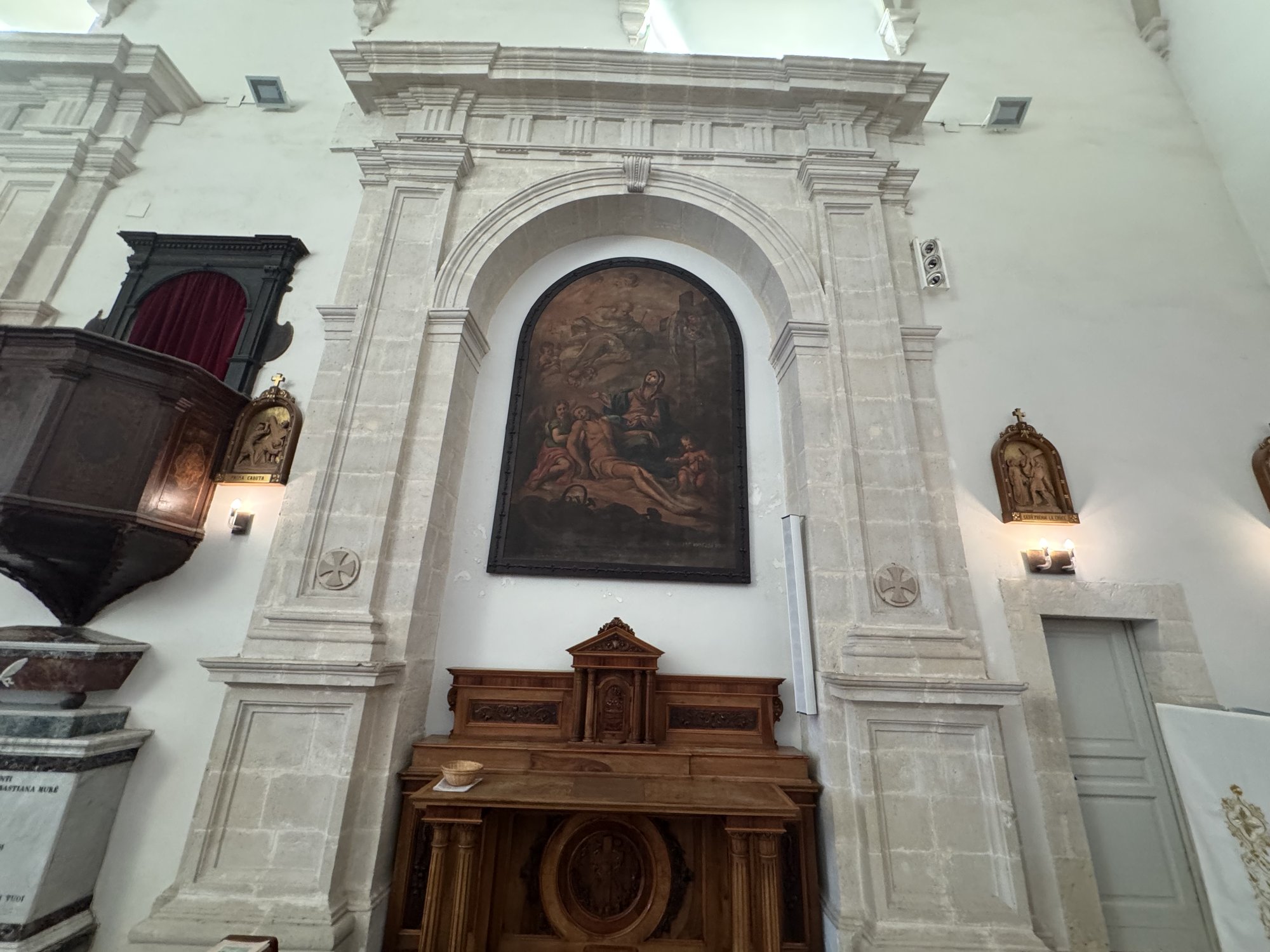 Pala laterale della chiesa