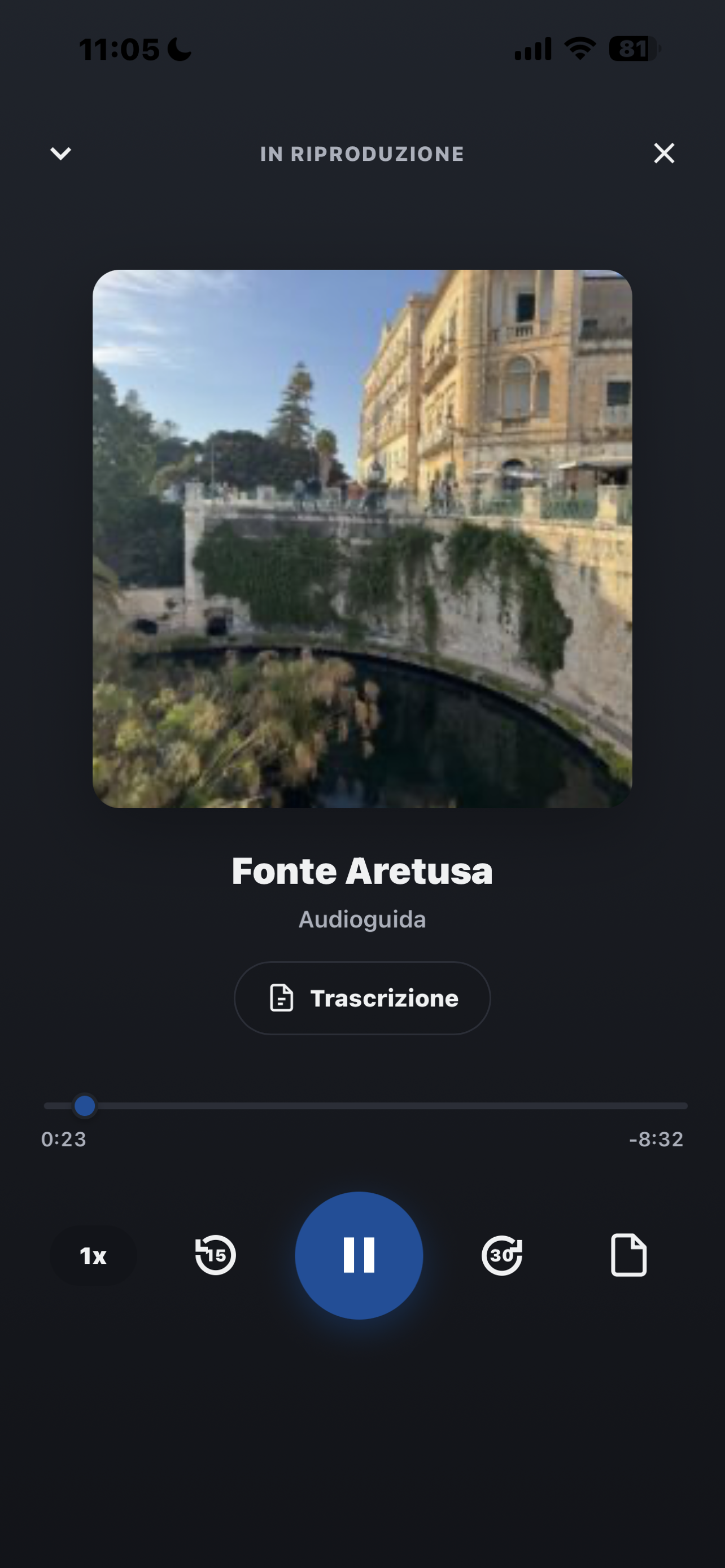 Player audioguida dell'app Aretusapedia: Fonte Aretusa, foto di copertina, controlli di riproduzione e bottone Trascrizione